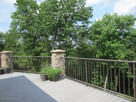 940 Lantern Hill Rd, Shavertown, PA 18708 photo 12