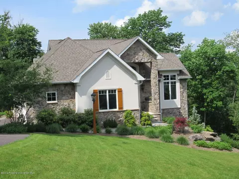 940 Lantern Hill Rd, Shavertown, PA 18708 photo 13