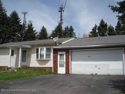 939 E 9th St, Hazleton, PA 18201 photo 1