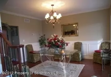 8 Windy Dr, Shavertown, PA 18708 photo 4
