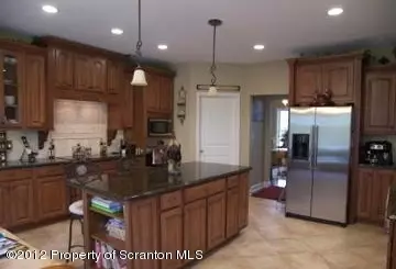 8 Windy Dr, Shavertown, PA 18708 photo 7