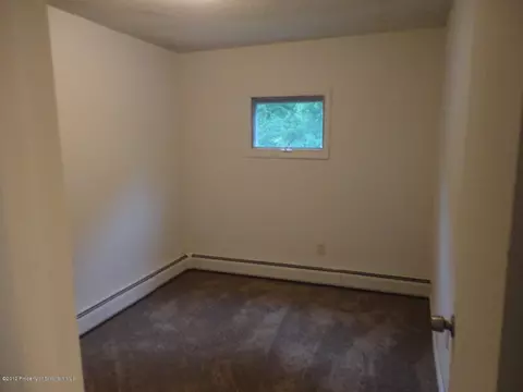 523 Susquehanna Ave, Olyphant, PA 18447 photo 15