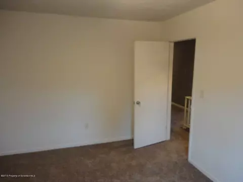 523 Susquehanna Ave, Olyphant, PA 18447 photo 16