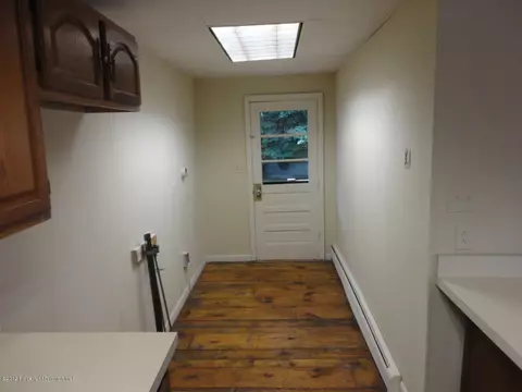 523 Susquehanna Ave, Olyphant, PA 18447 photo 9