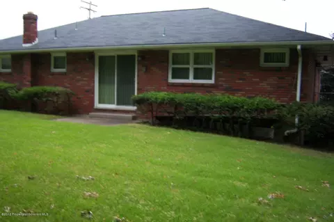 179 E Pine St, Dunmore, PA 18512 photo 15