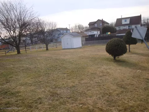 200 Mitchell St, Duryea, PA 18642 photo 10