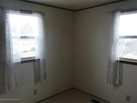200 Mitchell St, Duryea, PA 18642 photo 8