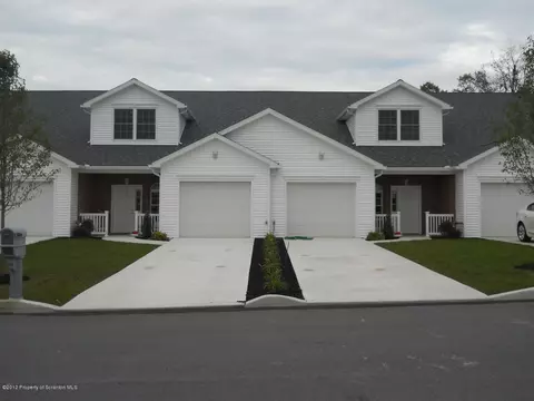 130 Pierce St, Eynon, PA 18403 photo 1