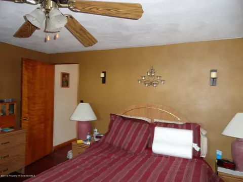 301 Kennedy St, Old Forge, PA 18518 photo 8