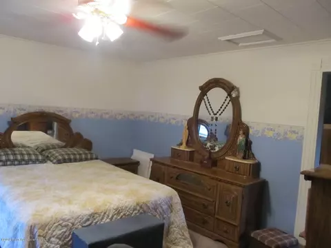 412 Hill St, Mayfield, PA 18433 photo 23