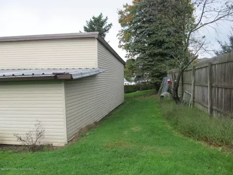 412 Hill St, Mayfield, PA 18433 photo 39