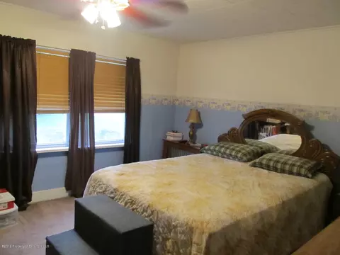 412 Hill St, Mayfield, PA 18433 photo 22