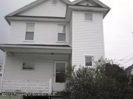 626 E Warren St, Dunmore, PA 18512 photo 2