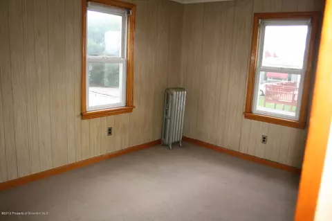 507 W Mary St, Old Forge, PA 18518 photo 15