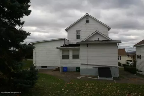 507 W Mary St, Old Forge, PA 18518 photo 2