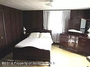 119 Harrison St, Old Forge, PA 18518 photo 9