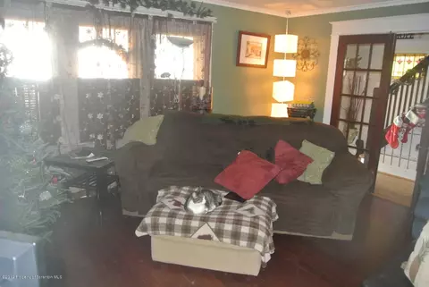 514 Jadwin St, Scranton, PA 18508 photo 5