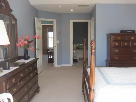 203 Thackeray Close, Moosic, PA 18507 photo 9