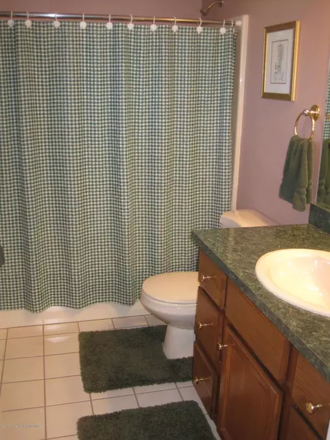 203 Thackeray Close, Moosic, PA 18507 photo 12