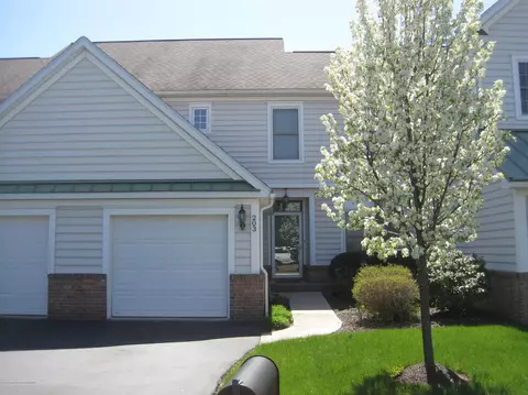 203 Thackeray Close, Moosic, PA 18507 photo 1