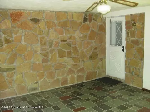 694 Parallel Rd, Scranton, PA 18504 photo 10