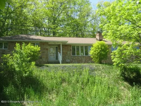 694 Parallel Rd, Scranton, PA 18504 photo 2