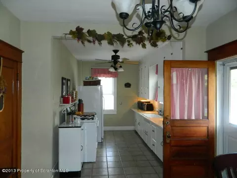 1775 E Mountain Rd, Scranton, PA 18505 photo 10
