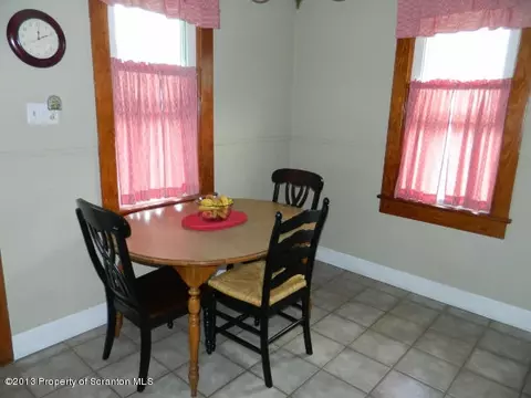 1775 E Mountain Rd, Scranton, PA 18505 photo 11