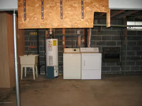 816 Maple St, Scranton, PA 18505 photo 17