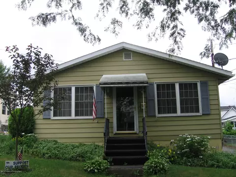 816 Maple St, Scranton, PA 18505 photo 1