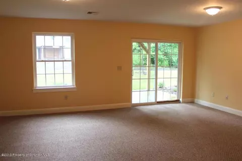 2912 Mccarthy St, Scranton, PA 18505 photo 11