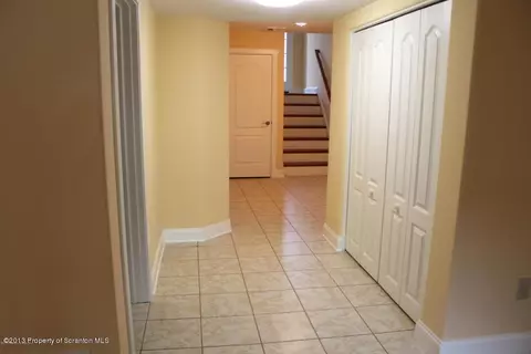 2912 Mccarthy St, Scranton, PA 18505 photo 16