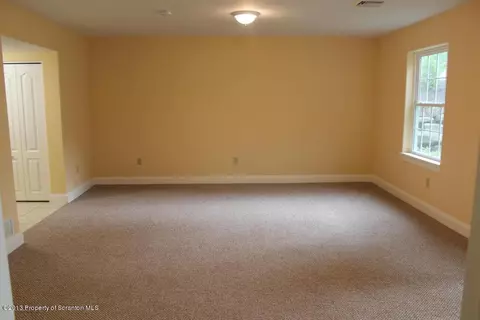 2912 Mccarthy St, Scranton, PA 18505 photo 12