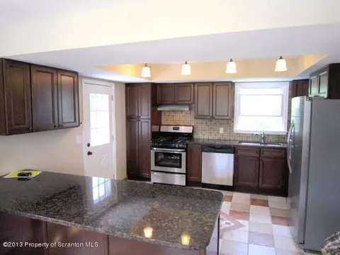 123 W Morton St, Old Forge, PA 18518 photo 2