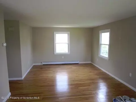 123 W Morton St, Old Forge, PA 18518 photo 4