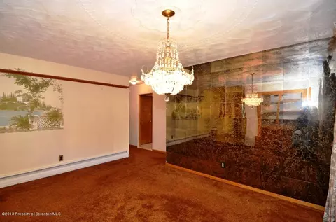 503 Josephine St, Old Forge, PA 18518 photo 7