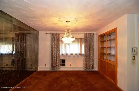 503 Josephine St, Old Forge, PA 18518 photo 8