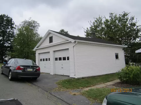 31 Butler St, Old Forge, PA 18518 photo 4