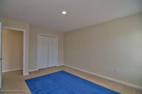 7 Kipling Dr, Moosic, PA 18507 photo 32