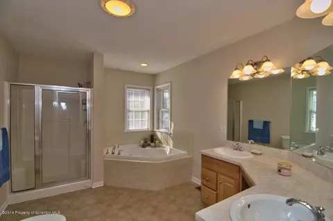 7 Kipling Dr, Moosic, PA 18507 photo 28