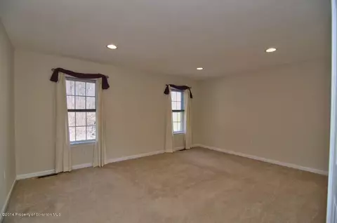7 Kipling Dr, Moosic, PA 18507 photo 25