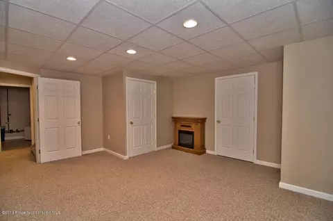 7 Kipling Dr, Moosic, PA 18507 photo 43