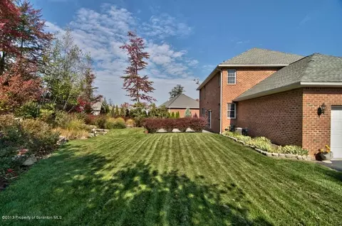 7 Kipling Dr, Moosic, PA 18507 photo 53