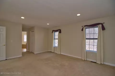 7 Kipling Dr, Moosic, PA 18507 photo 24
