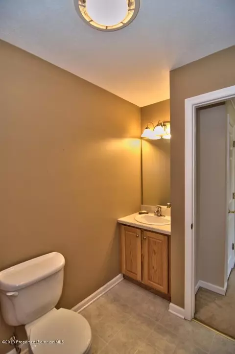 7 Kipling Dr, Moosic, PA 18507 photo 38