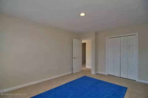 7 Kipling Dr, Moosic, PA 18507 photo 33