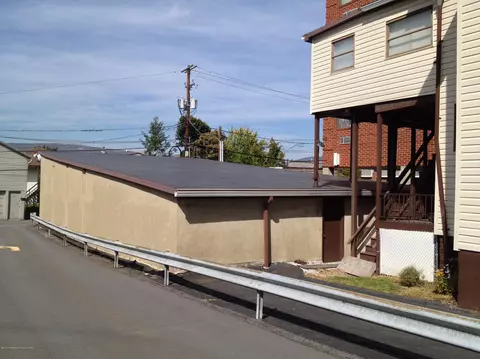 809 Jefferson Ave, Scranton, PA 18510 photo 3