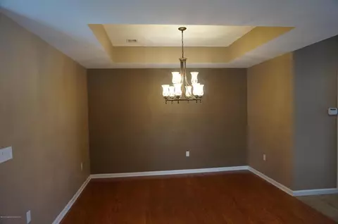 127 Pierce St, Eynon, PA 18403 photo 4