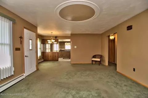 1231 Mowery St, Old Forge, PA 18518 photo 8