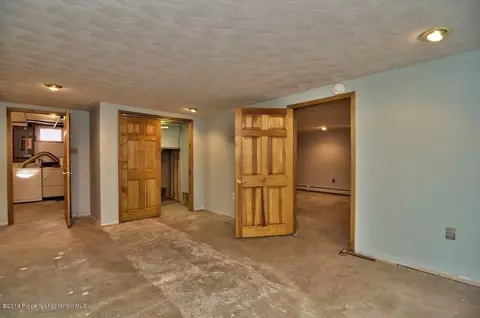 1231 Mowery St, Old Forge, PA 18518 photo 37